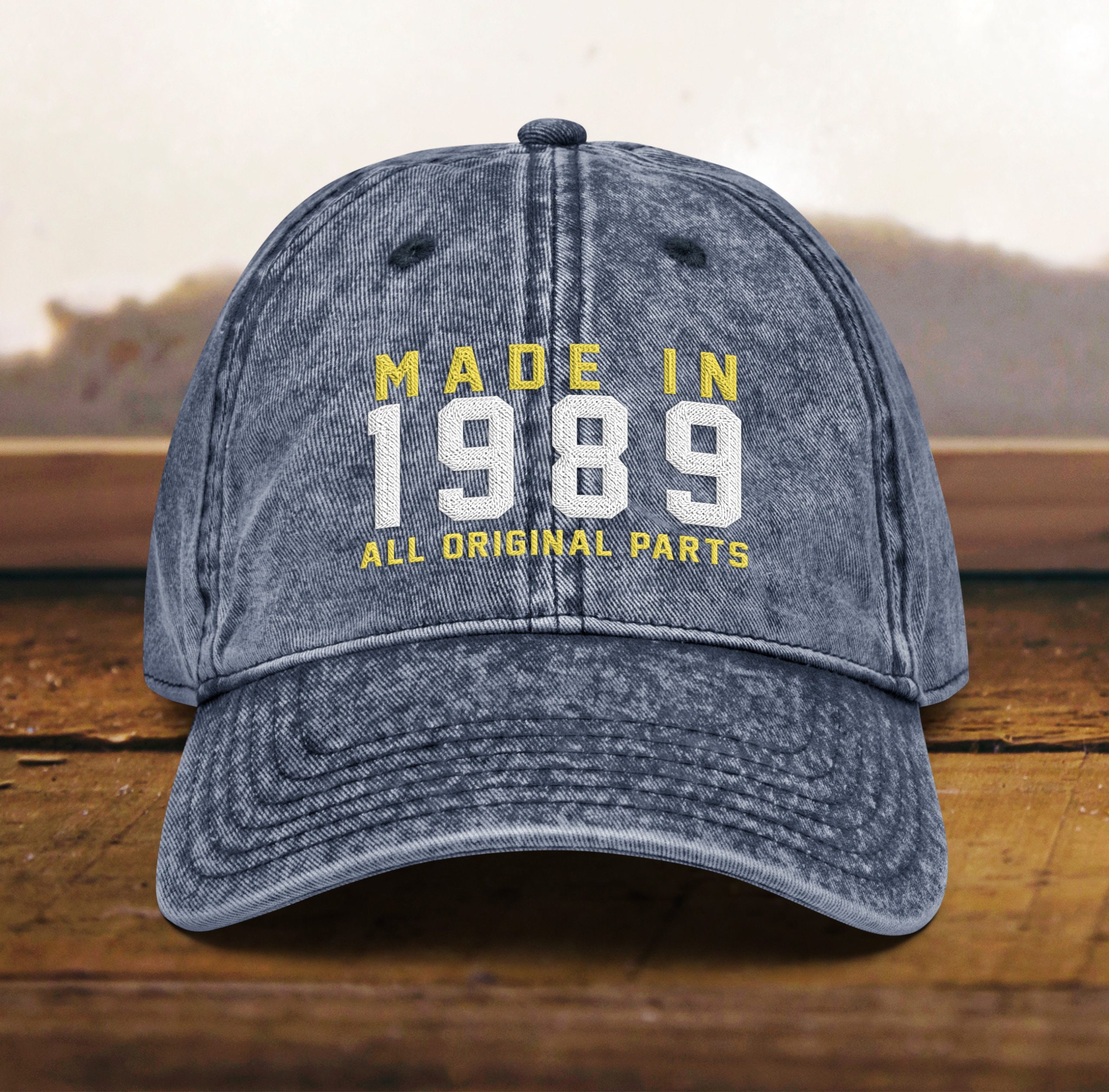 mütze zum 35. geburtstag vintage stil, bestickt, geboren 1989, baumwoll twill kappe 3590 scaled