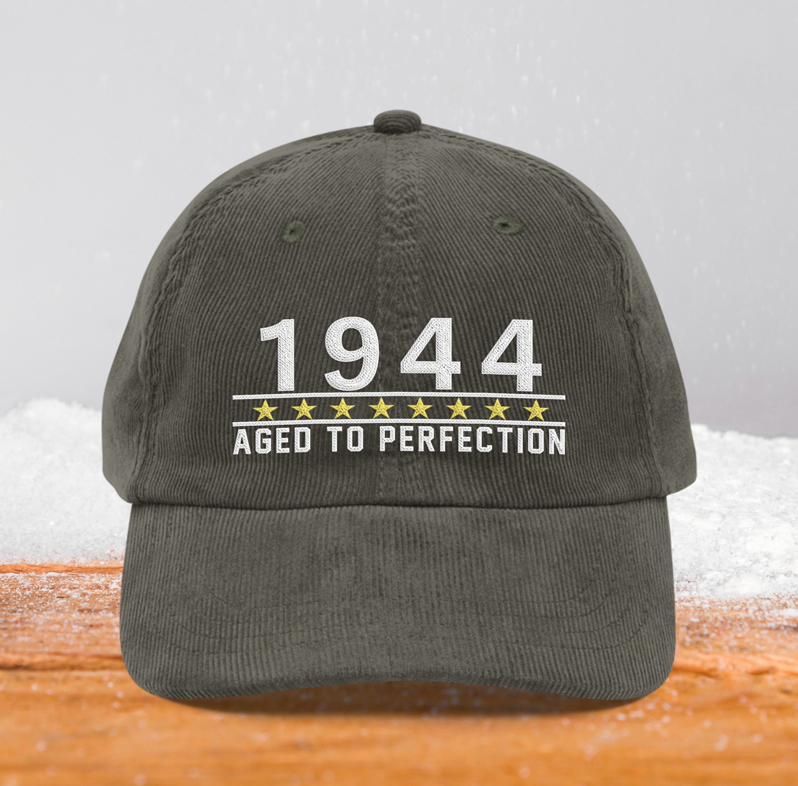 Papamütze aus Cord zum 80. Geburtstag Vintage Design Jahrgang 1944 papamütze aus cord zum 80. geburtstag vintage design jahrgang 1944 6480 scaled