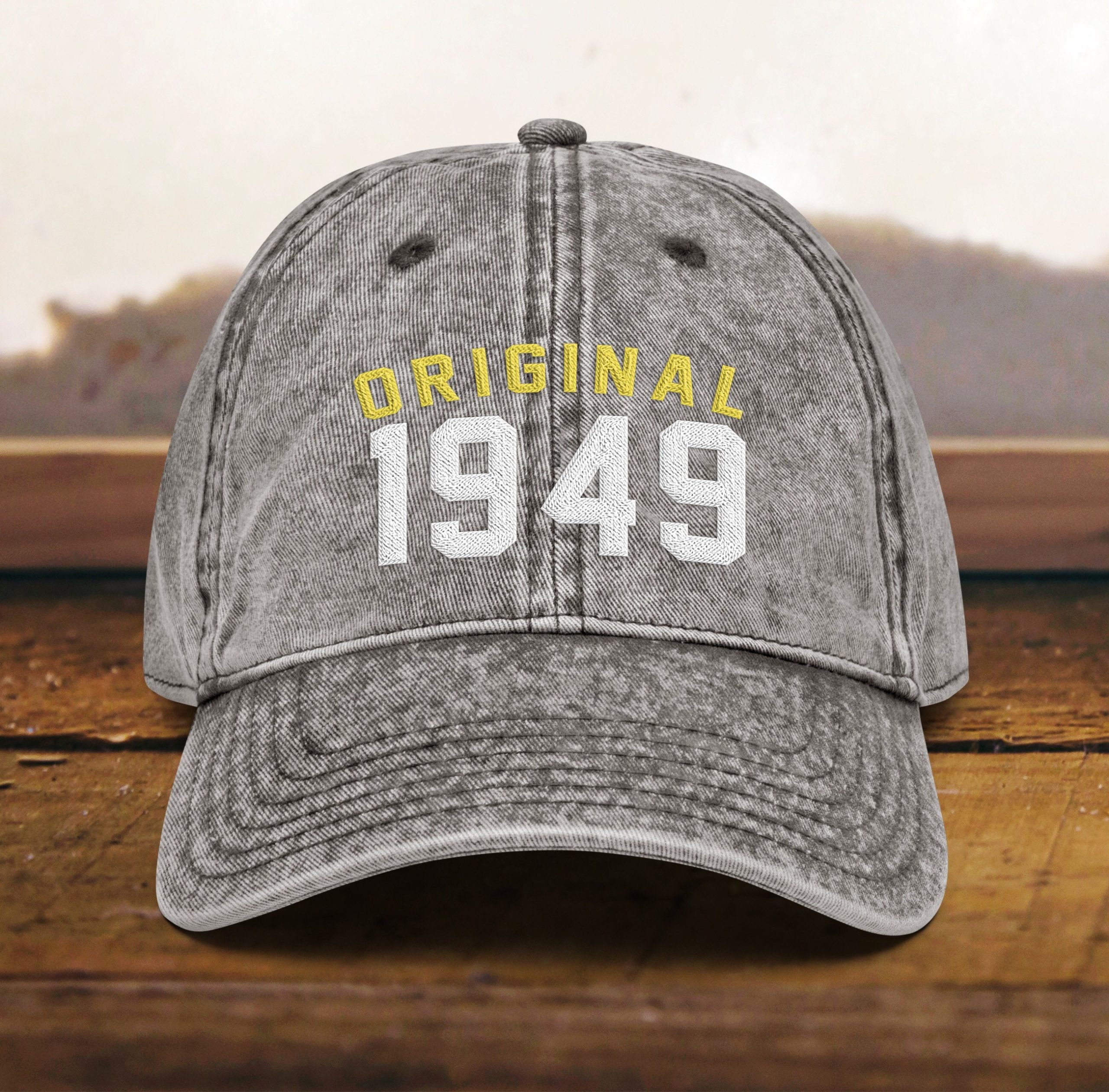 Party Geschenk zum 75. Geburtstag Bestickte Mütze im Vintage Stil für den 75. Geburtstag, Geboren 1949, Baumwoll Twill Kappe party geschenk zum 75. geburtstag bestickte mütze im vintage stil für den 75. geburtstag, geboren 1949, baumwoll twill kappe 3878 scaled